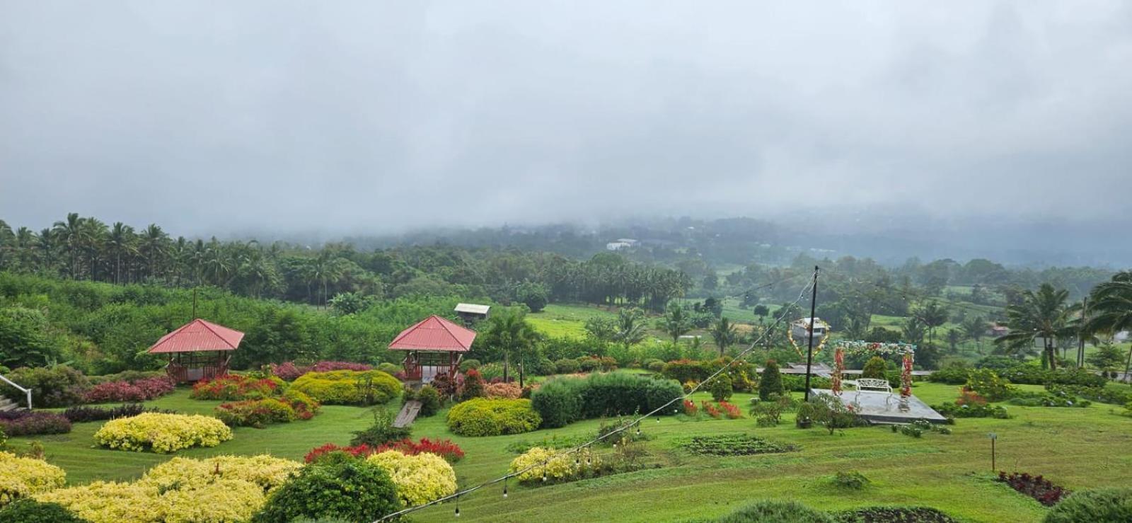 Tomohon Ilasan Cottage. מראה חיצוני תמונה